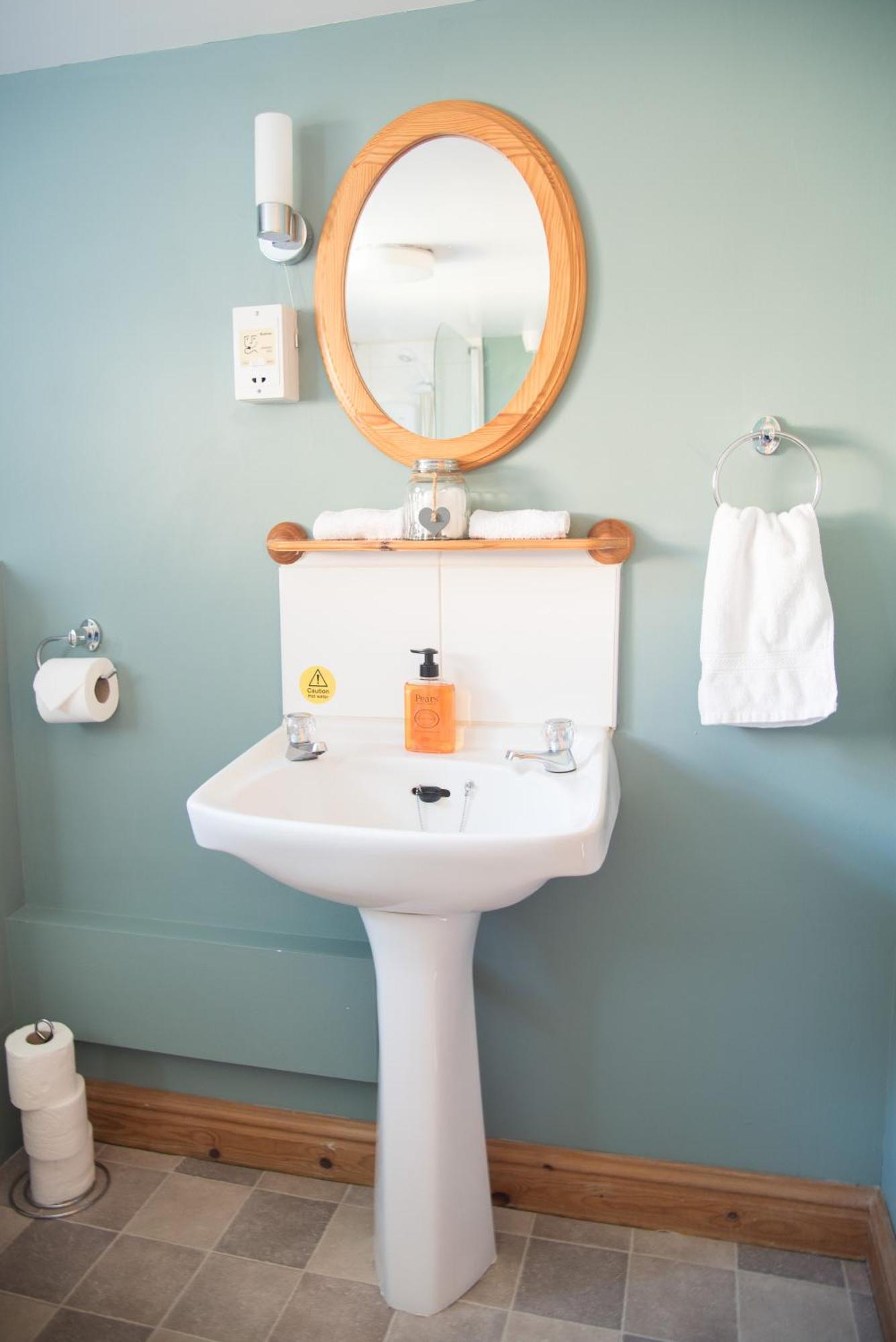 Lower House B&B Adforton 레인트와딘 외부 사진